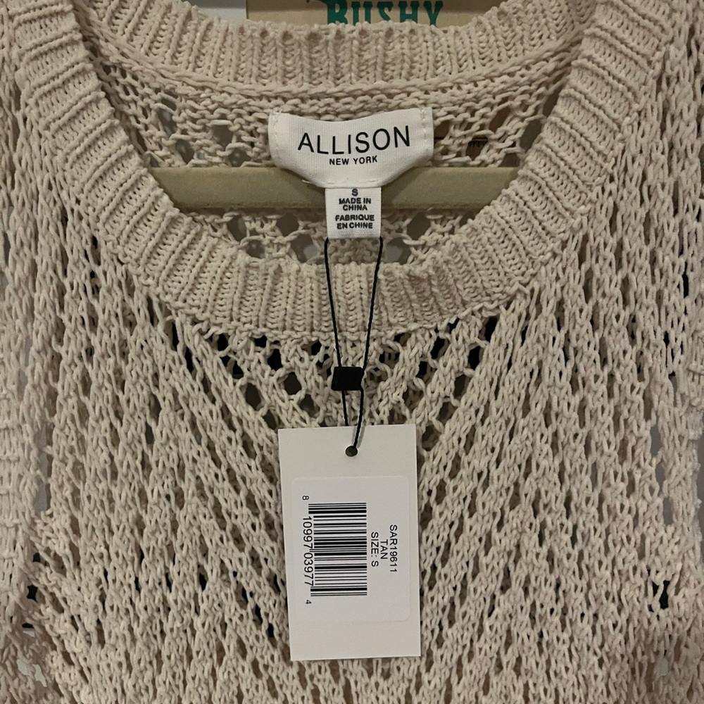 Tunic - Picture 5 of 7